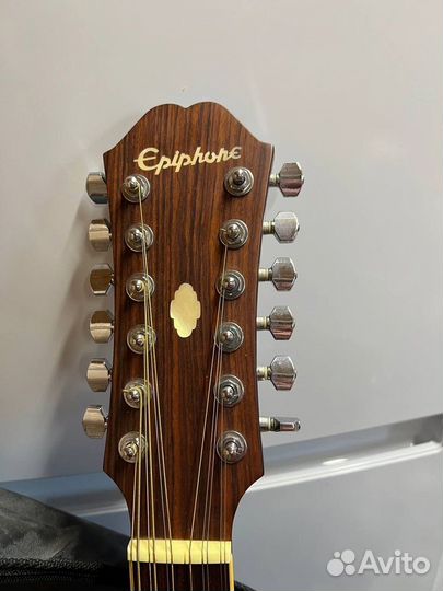 Эстрадная акустическая гитара Epiphone DR-212