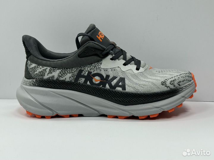 Hoka one one M