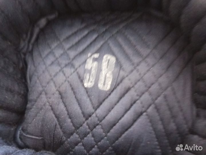 Полицейская фуражка с шапкой