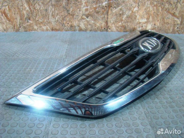 KIA Sportage 3 Решетка радиатора