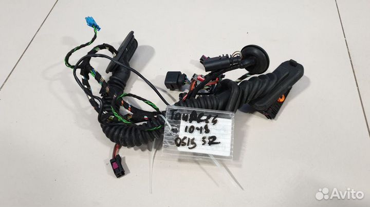 Жгут проводов задней правой двери Volkswagen Touar