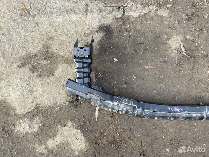 Усилитель бампера нижний Lancia Phedra