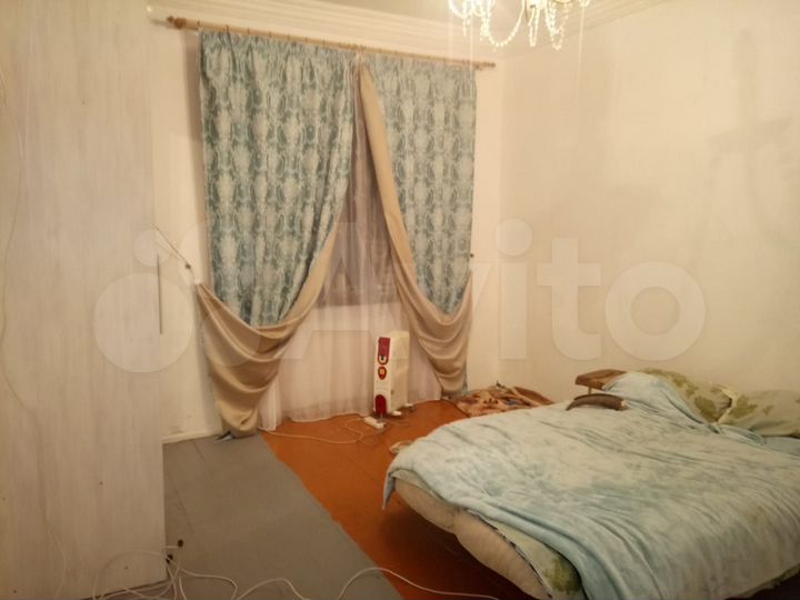 Доля в 3-к. квартире, 77 м², 2/5 эт.