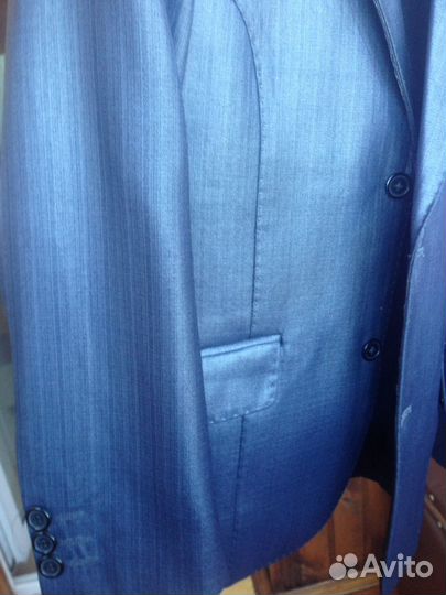 Костюм тройка