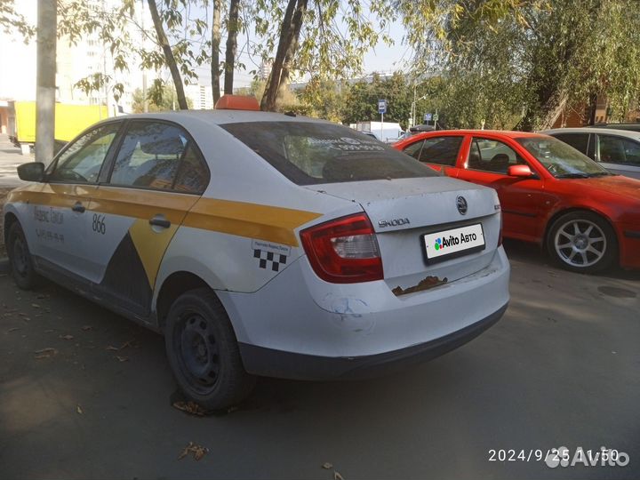 Skoda Rapid 1.6 AT, 2015, 340 000 км