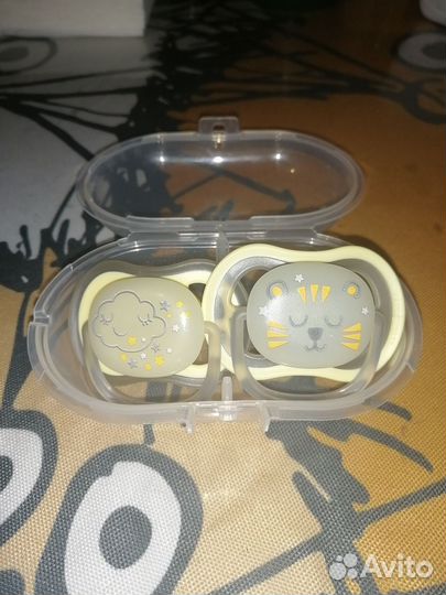 Соска пустышка avent 18+ светящиеся