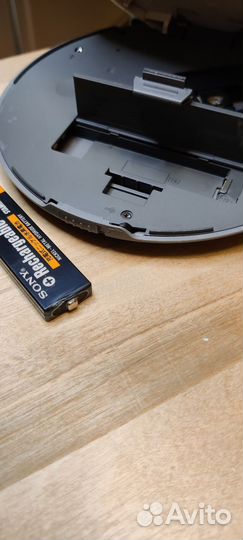 Mp3 плеер Sony G-protektion с пультом на наушниках