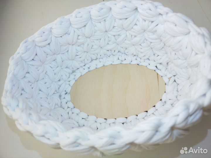 Корзина вязаная