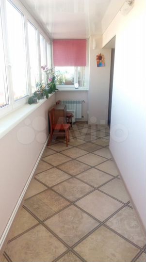 3-к. квартира, 70 м², 7/9 эт.