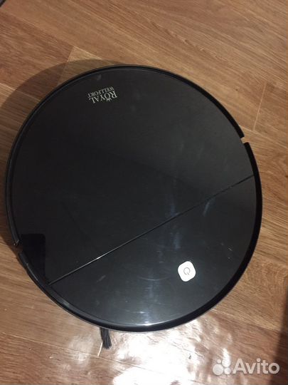 Робот пылесос Royal wellfort vt 33
