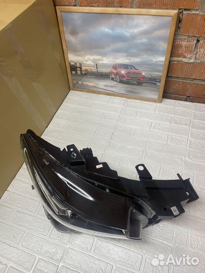 Правая фара Mazda cx9 tc