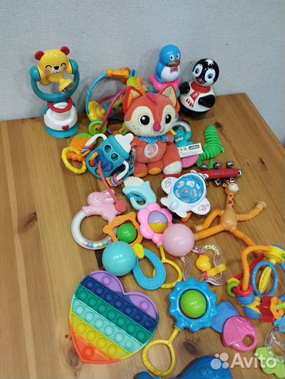 Игрушки для новорожденных пакетом 500