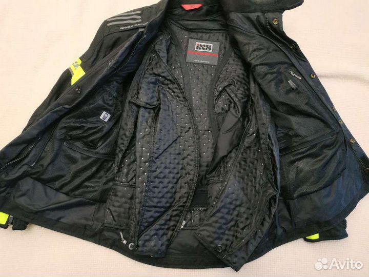 Мотокуртка