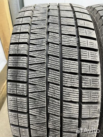 Nankang ESSN-1 Corsafa 235/45 R17 94Q