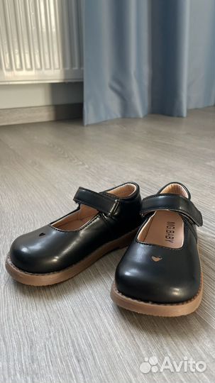 Туфли для девочки 25 резмера