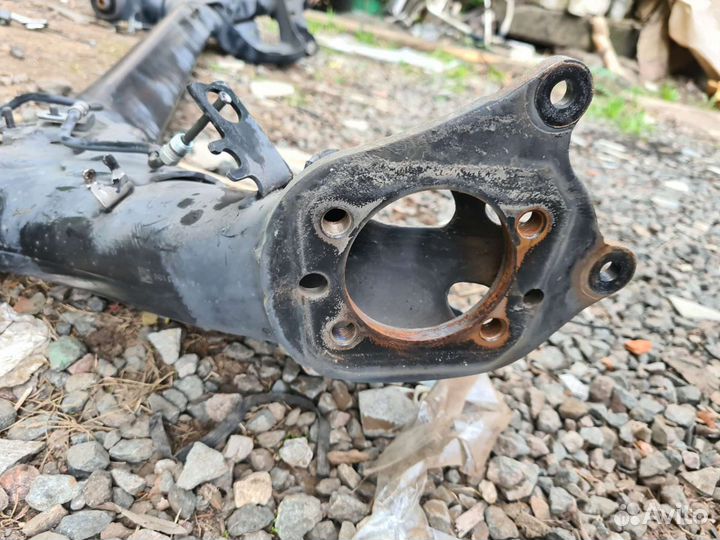 Балка задняя Toyota Corolla E 150