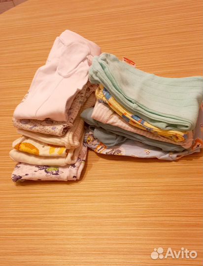 Ползунки и распашонки для новорожденных