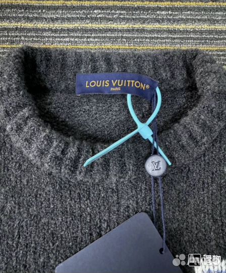 Свитер Louis Vuitton