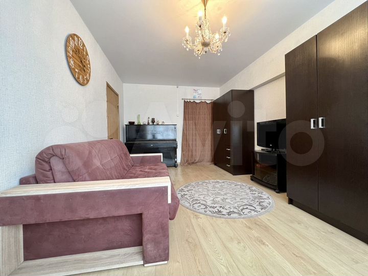 2-к. квартира, 60 м², 8/14 эт.