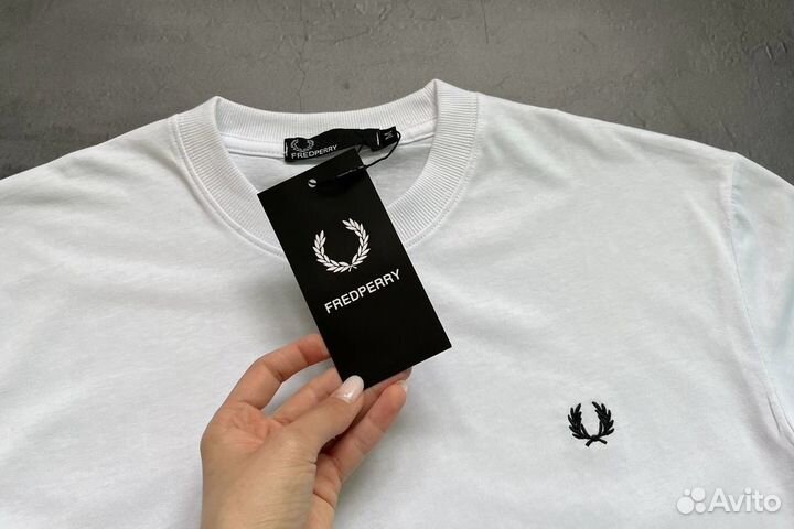 Футболка fred perry белая