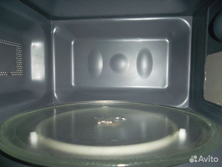 Свч микроволновая печь Midea MM720C4E-W