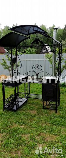 Мангал с крышей