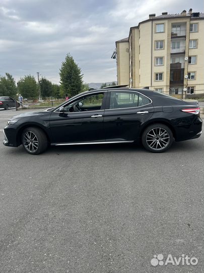 Toyota Camry, 2023
