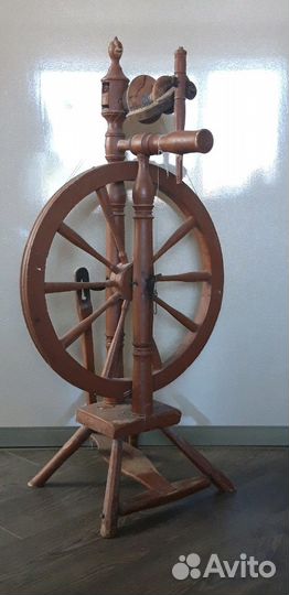 Прялка ножная с колесом