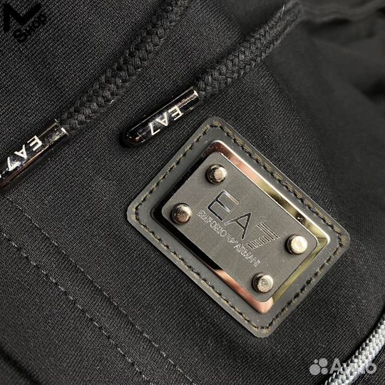 Шорты мужские ea7