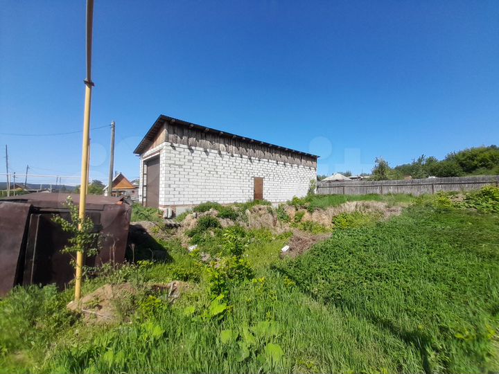 Гараж, > 30 м²