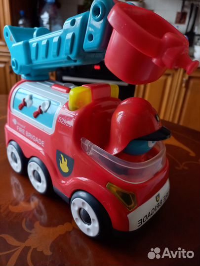 Железная дорога, пожарная машина, кубики, азбука