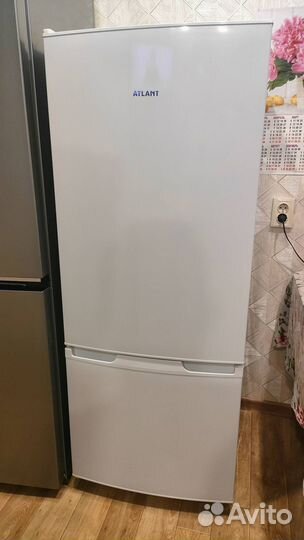 Холодильник бу atlant