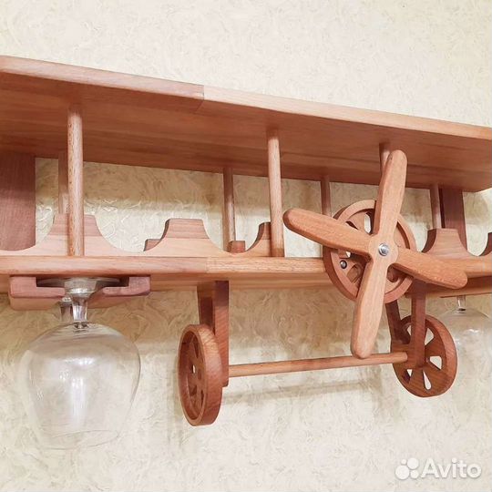 Винная полка самолёт