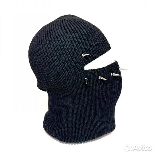 Gotik “Balaclava Spikes”