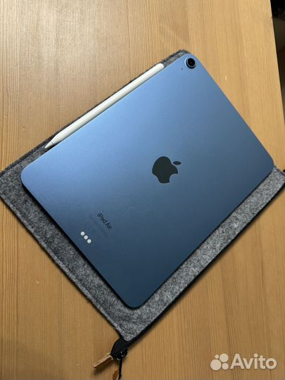 iPad Air 5 64Gb WiFi Blue (полный комплект)