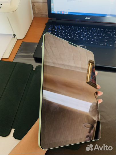 Планшет apple iPad air 4 + чехол