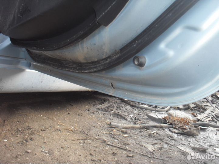 Дверь задняя правая 6700333170 Toyota Camry V40