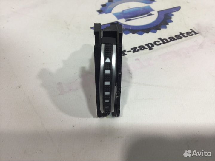 Крутёлка воздушных заслонок Audi A8 D4