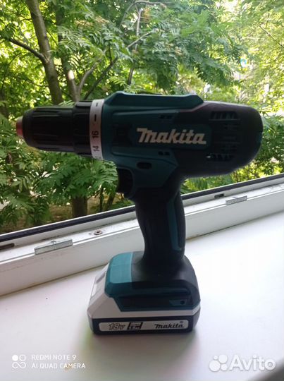 Шуруповерт makita 18v новый