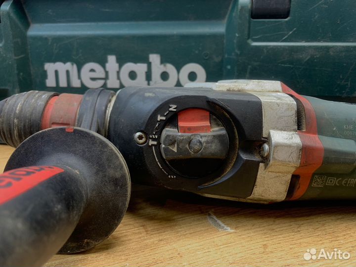 Перфоратор Metabo KHE 2860 Quick