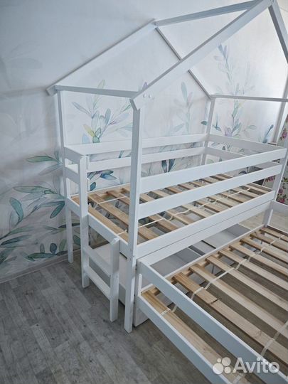 Кровать на 2 спальных места детская