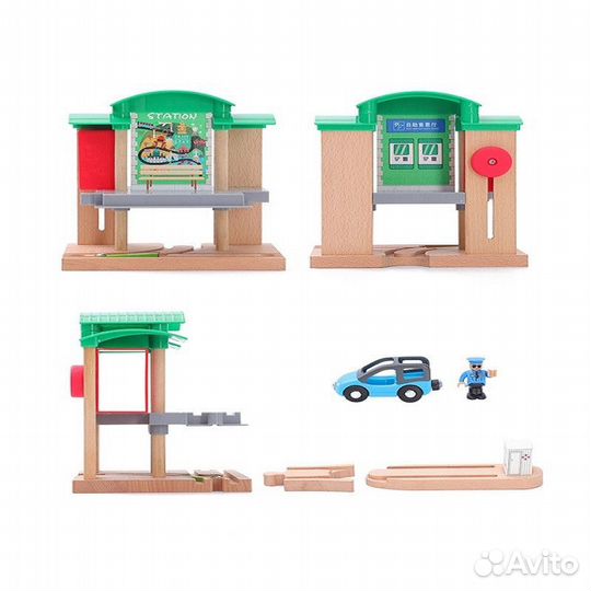 Станция двухуровневая. Деревянная железная дорога