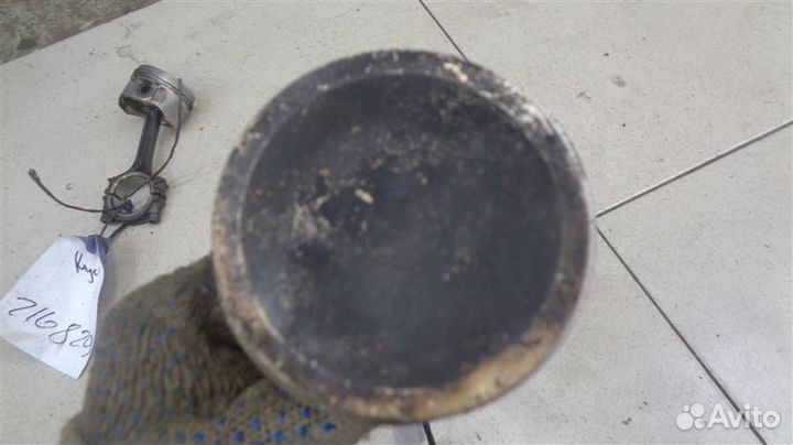 Поршень с шатуном Nissan Cube Z10 1998-2002