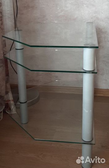 Столик стеклянный