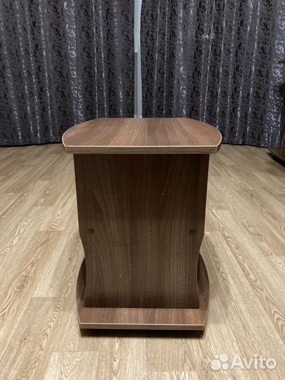 Журнальный стол