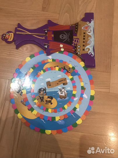 Трёхъярусная подставка для сладких угощений