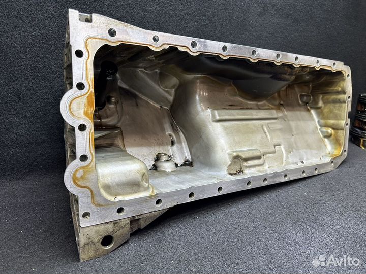 Поддон BMW N54 3л E60 E61 целый оригинал