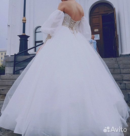 Свадебное платье пышное