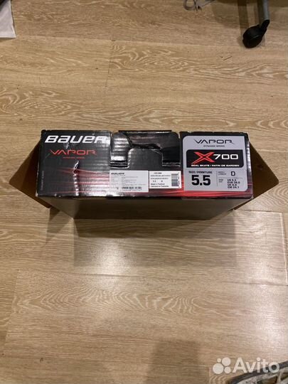 Хоккейные коньки вратарские bauer vapor x700