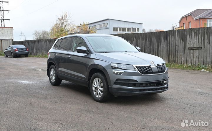 Skoda Karoq 1.6 МТ, 2021, битый, 79 000 км